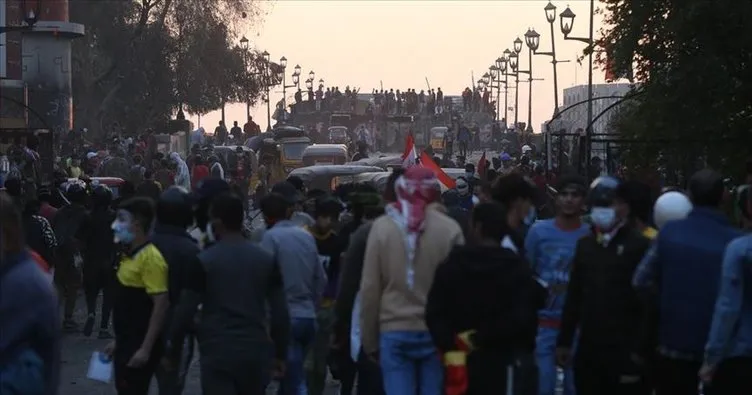 Irak’ın Zikar vilayetindeki gösterilerde bir polis öldü