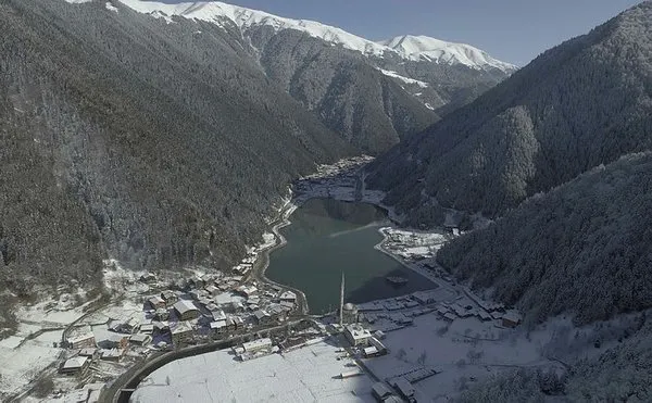 Doğu Karadeniz'in seyir teraslarında manzara keyfi