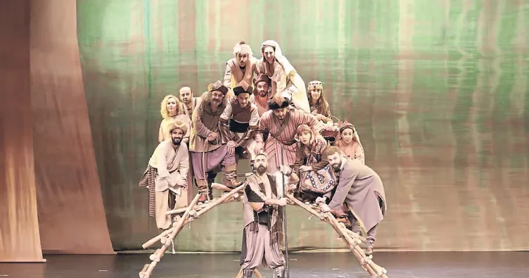 Deli Dumrul sahne alıyor