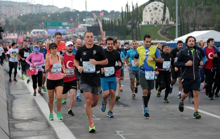 İstanbul’daki dev maratondan kareler