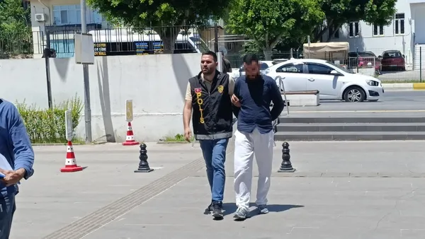 emekli-ogretmene-gelen-o-telefon-hayatini-karartti-dolandiriciyi-guvenlik-kamerasi-ele-verdi-tam-2-milyon-tlyi-1783581669545.jpg