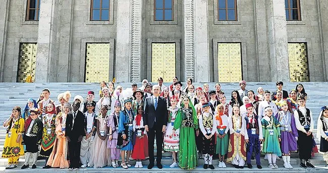 TBMM’de 23 Nisan coşkusu