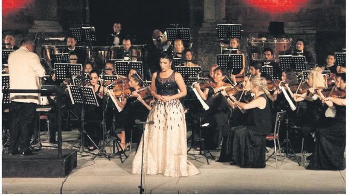 Aspendos’ta opera gala gecesi