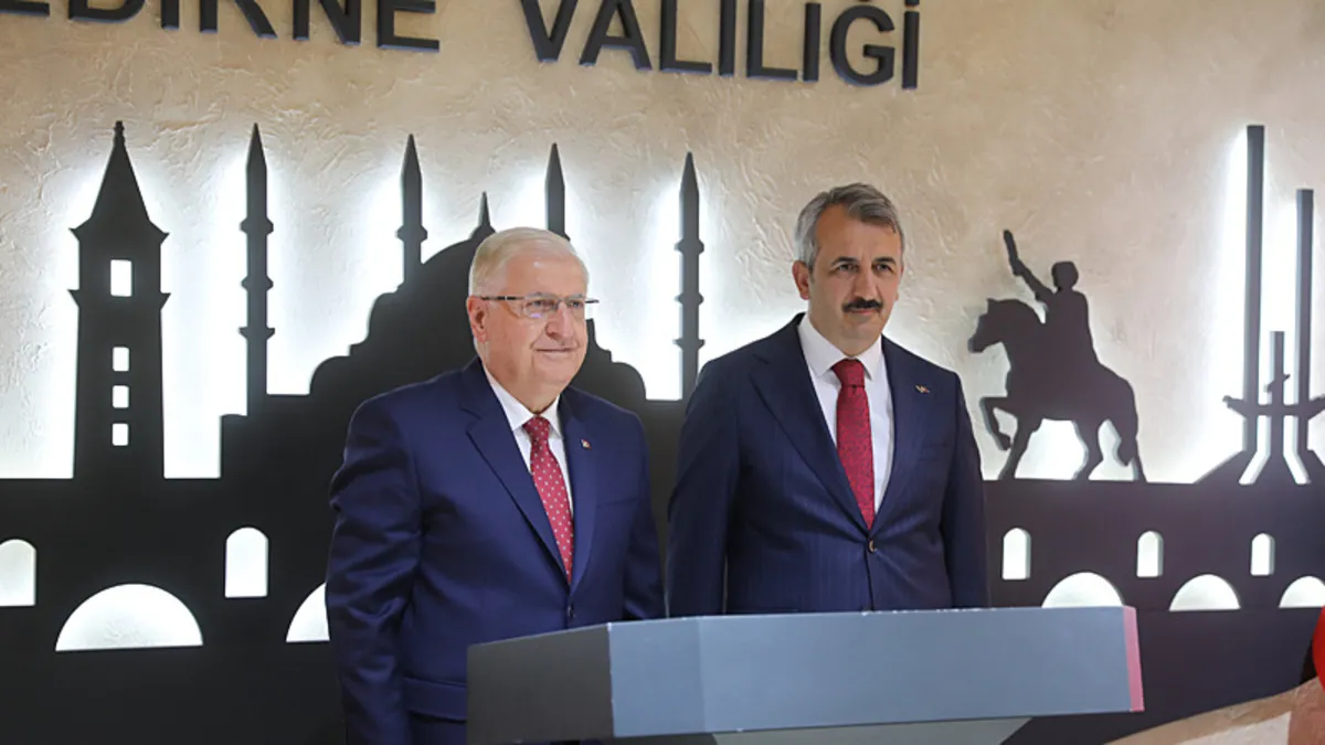 Milli Savunma Bakanı Güler, Edirne Valiliğini ziyaret etti Milli Savunma Bakanı Güler, Edirne Valiliğini ziyaret etti