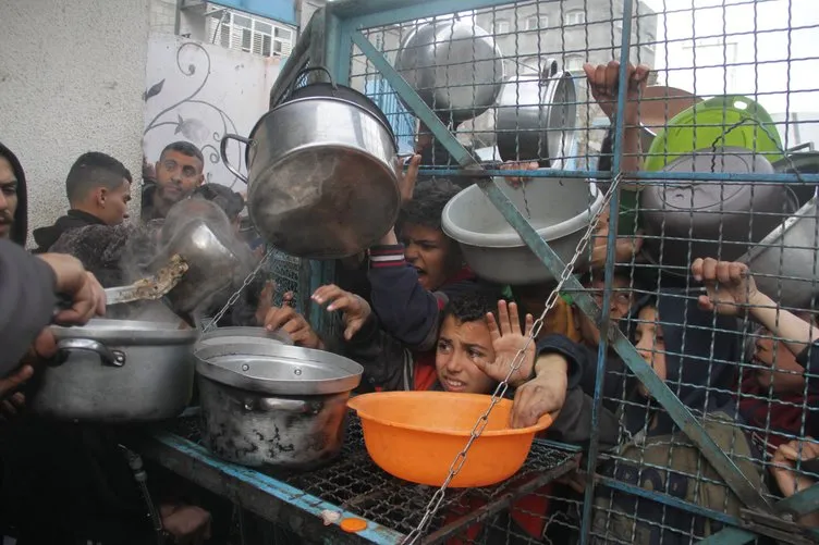 Ramazan Gazze’de ölüm ayı oldu! Dünya böyle bir soykırım görmedi: Çocuklar artık açlıktan yürüyemiyor