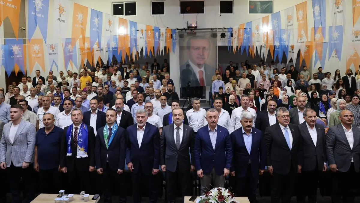 Aydal’a bir tepki de Büyükakın’dan: Haddini bil!