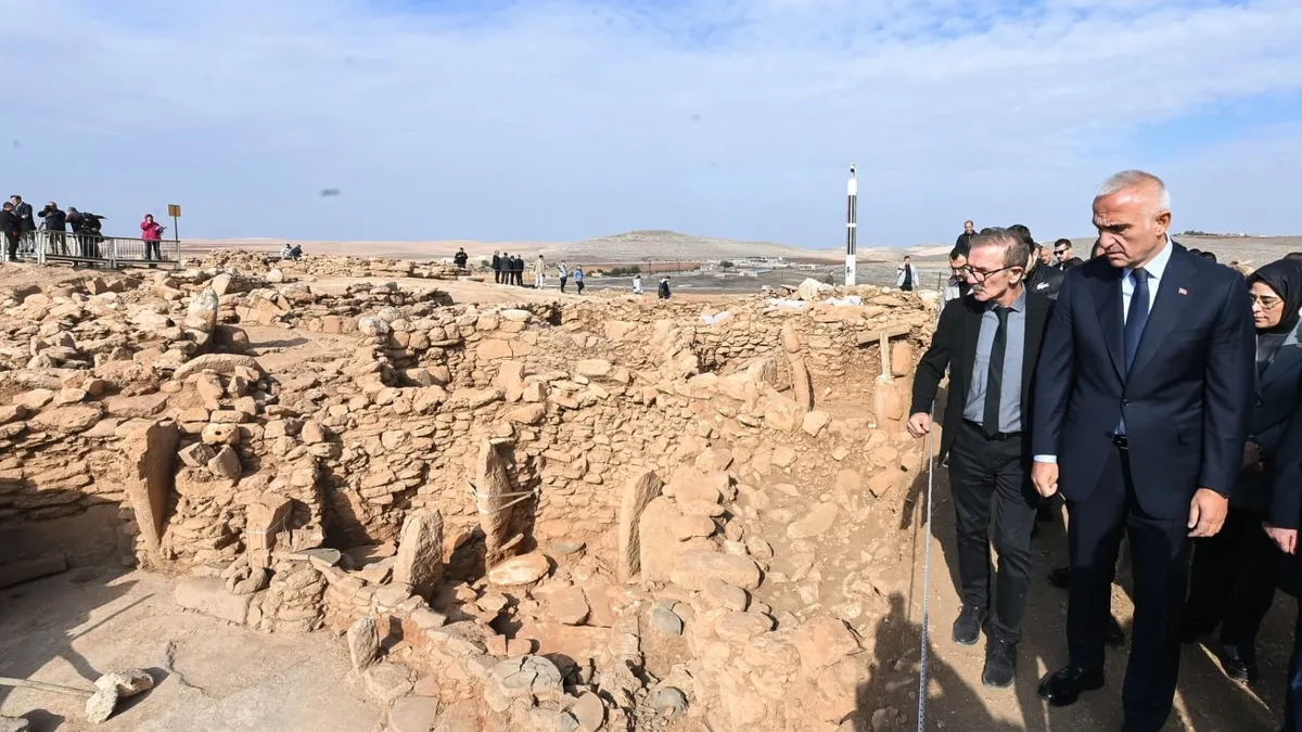 İnsanlık tarihinin yeni odağı! Bakan Ersoy açıkladı: Karahantepe’yi daha güçlü bir şekilde geleceğe taşıyacağız