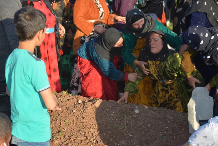 Osmaniye'de sulama kanalına düşen 3 kız çocuğu çırpına çırpına can verdi - 5