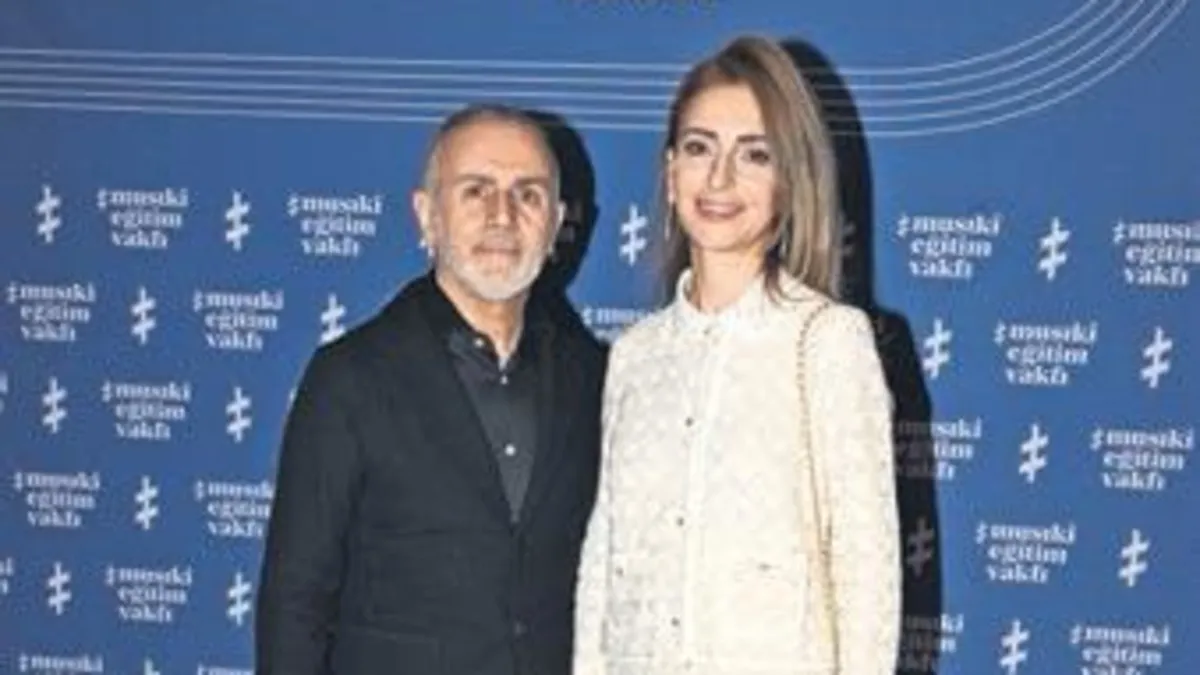 Taş plak şarkıları ünlüleri buluşturdu Taş plak şarkıları ünlüleri buluşturdu