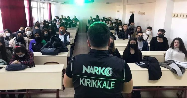 Üniversitelilere narko eğitim