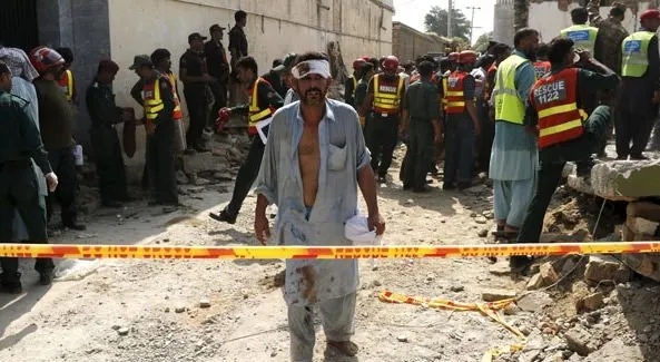 Pakistan’da düzenlenen intihar saldırısında İçişleri Bakanı öldü