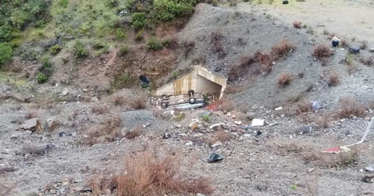 Anamur’da korkunç kaza: 3 kişi yara almadan kurtuldu