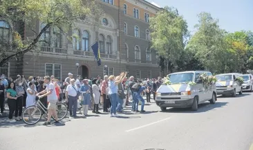 Soykırımı unutmayacağız! Srebrenitsa kurbanları dualarla uğurlandı