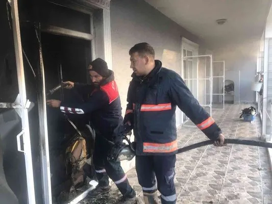 Emirdağ’da ev yangını maddi hasarla atlatıldı