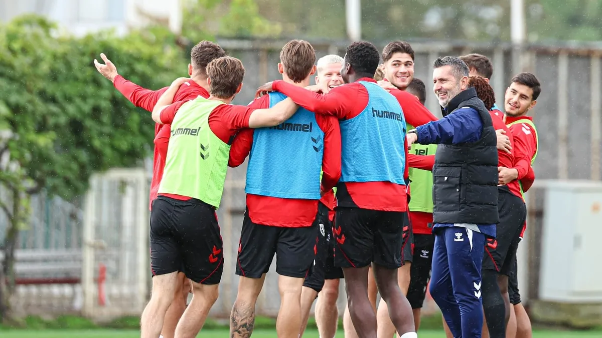 Samsunspor'da Bjelica ile neşeli antrenmanlar