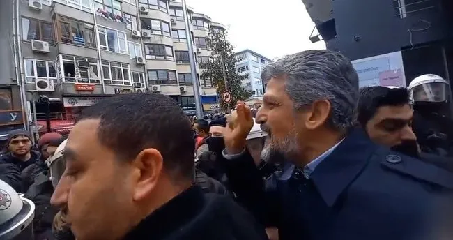 HDP'li Garo Paylan polisi tehdit etti:  Hesap vereceksin altı ay kaldı, unutma görüntüdesin