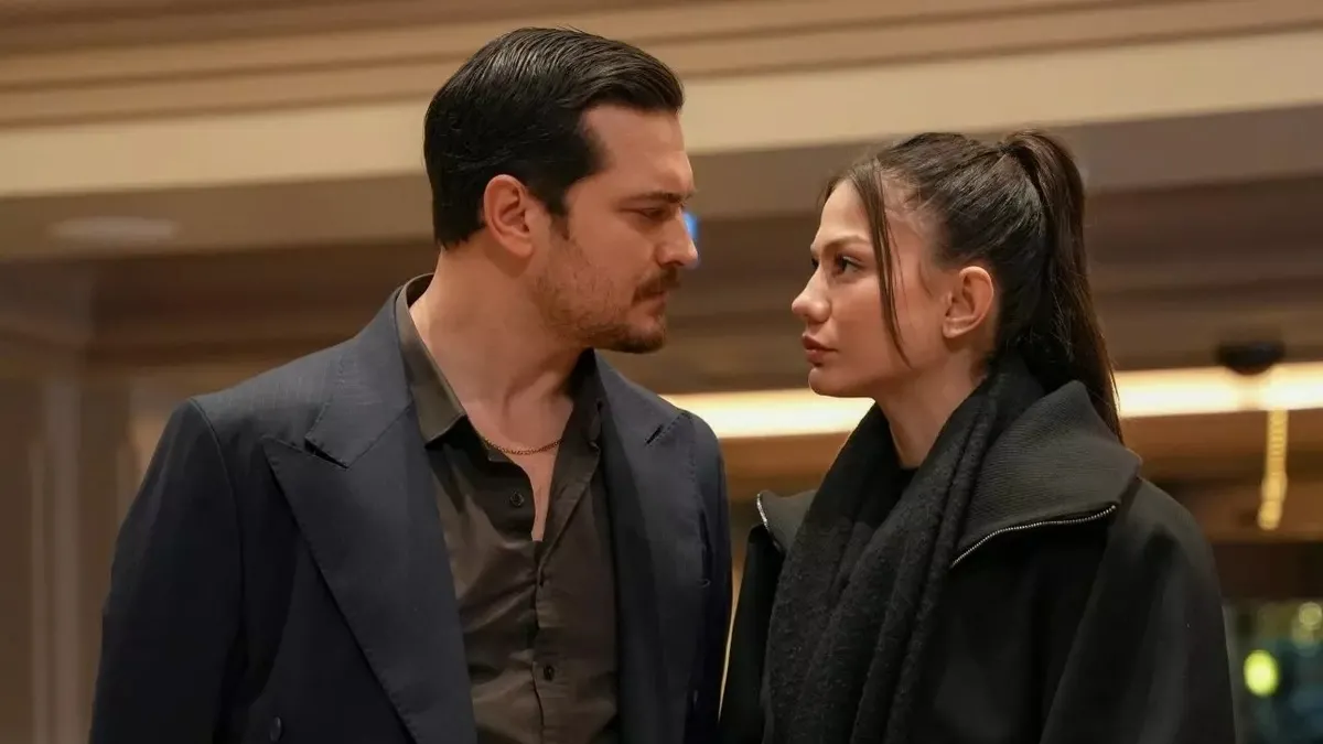 Eşref Rüya bu hafta var mı yok mu? 31 Aralık Kanal D yayın akışı ile Eşref Rüya yeni bölüm ne zaman?