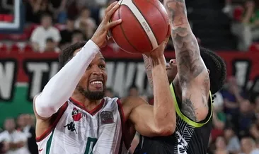 Karşıyaka evinde rakip tanımıyor