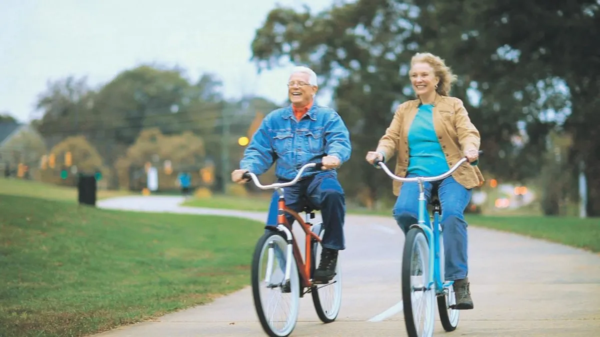 Bisiklete binen yaşlılar daha bağımsız