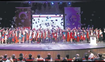 Meslek yüksekokulu mezunlarını verdi