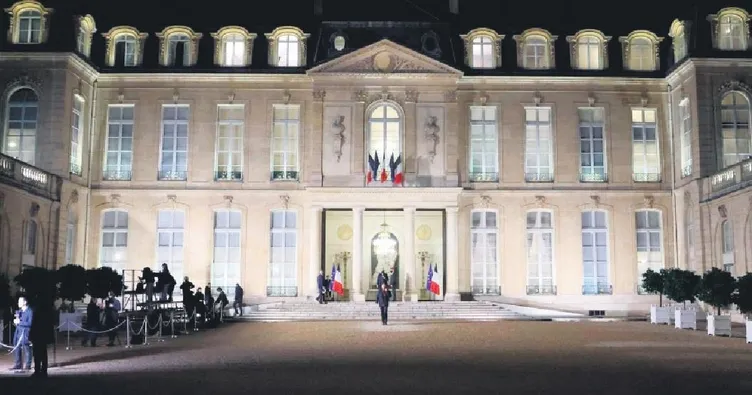 Fransa’da bu kez Elysee soyuldu