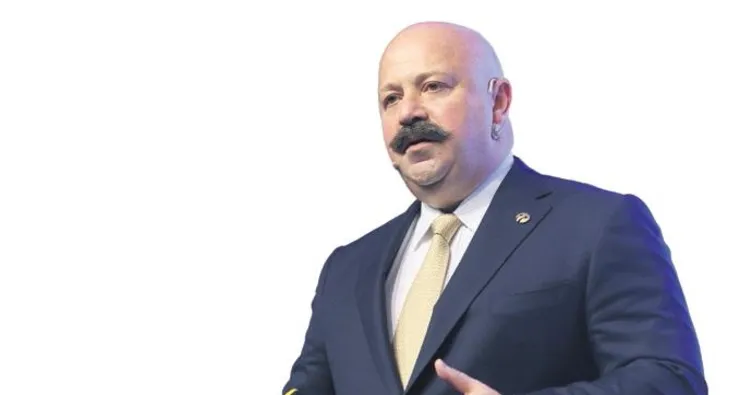 Turkcell’de bayrak değişimi