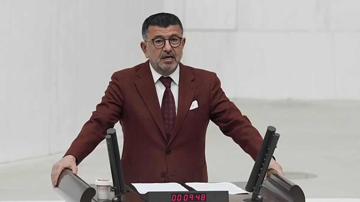 200 bin dolar iddiasında yeni tanık: Araçtan alıp verdi