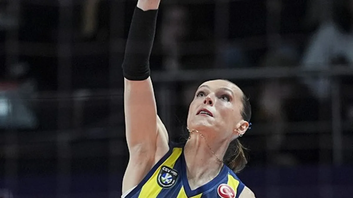 Fenerbahçe, Eda Erdem'in sözleşmesini uzatıyor! Fenerbahçe, Eda Erdem'in sözleşmesini uzatıyor!