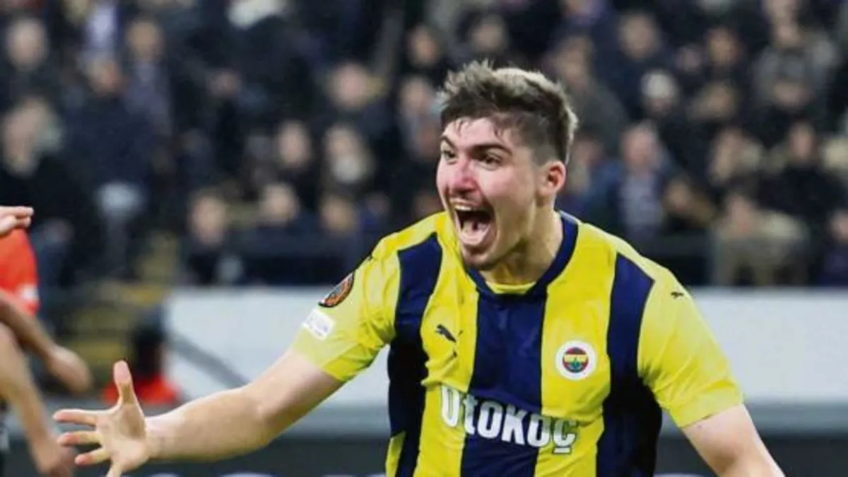 Avrupa devinden Fenerbahçe’ye Yusuf Akçiçek için sözlü teklif! Avrupa devinden Fenerbahçe’ye Yusuf Akçiçek için sözlü teklif!