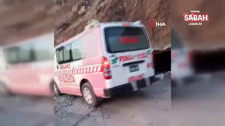 Pakistan'da madende patlama: 12 ölü | Video