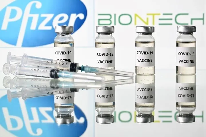 Pfizer ve BioNTech'in corona virüs aşısı için tarih verildi! Prof. Dr. Uğur Şahin'den sevindiren haber...