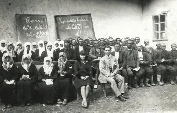 Öğretmenler Günü'nün 24 Kasım'da kutlanmasının sebebi nedir?