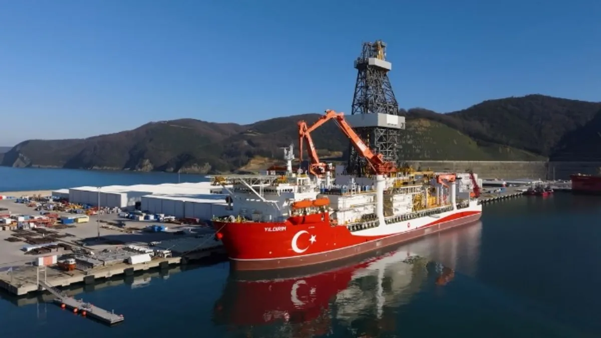 Yıldırım Sondaj Gemisi Filyos’tan İlk Operasyonu İçin Karadeniz’e Uğurlandı Yıldırım Sondaj Gemisi Filyos’tan İlk Operasyonu İçin Karadeniz’e Uğurlandı