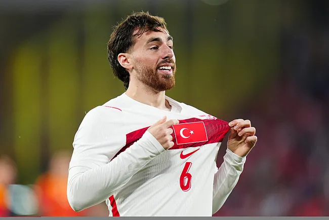 orkun-kokcu-ve-kerem-akturkoglundan-dunya-kupasi-mesaji-1781127886236.jpg