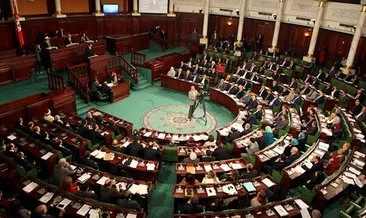 Son dakika: Tunus’ta siyasi darbe girişimi! Cumhurbaşkanı Said, askeri yetkililerle görüşerek hükümete el koydu