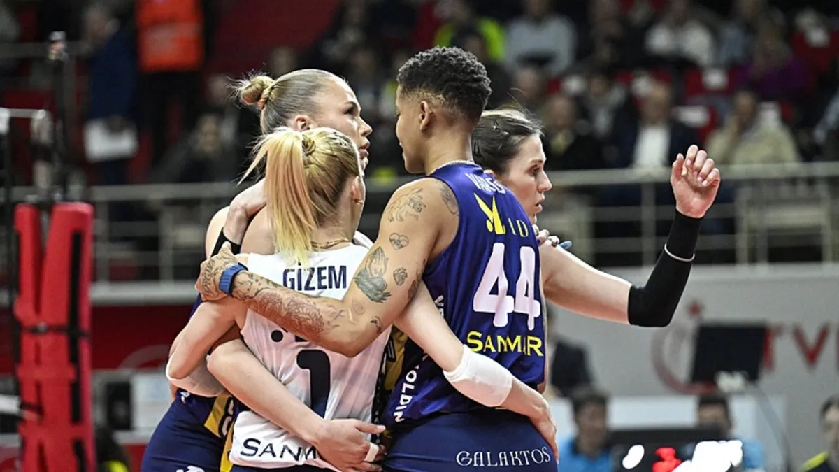 Fenerbahçe Medicana derbide kazandı turu son maça taşıdı!