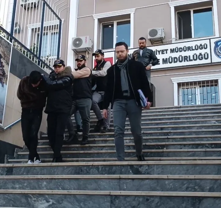 Yer İstanbul Bağcılar! Önce haraç istediler sonra Kalaşnikof ile taradılar: 3 şüpheli tutuklandı