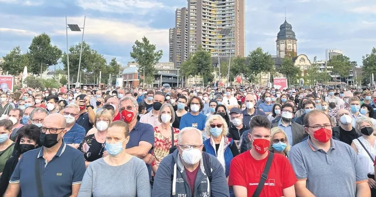 Scholz’dan çifte vatandaşlık sözü