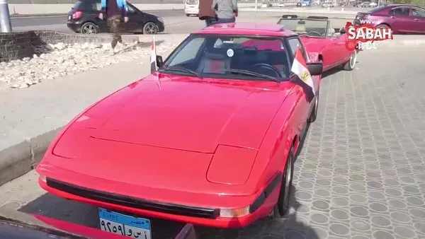 Kahire sokaklarında sergilenen klasik otomobiller ilgi gördü | Video