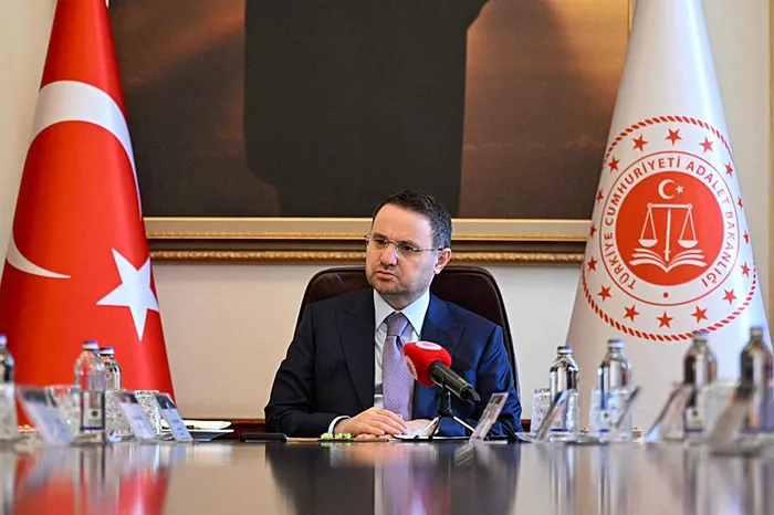 son-dakika-adalet-bakani-akin-gurlek-duyurdu-faili-mechullere-yakin-takip-ozel-birim-kuruldu-1776762577933.jpg SON DAKİKA! Adalet Bakanı Akın Gürlek duyurdu! Faili meçhullere yakın takip: Özel birim kuruldu
