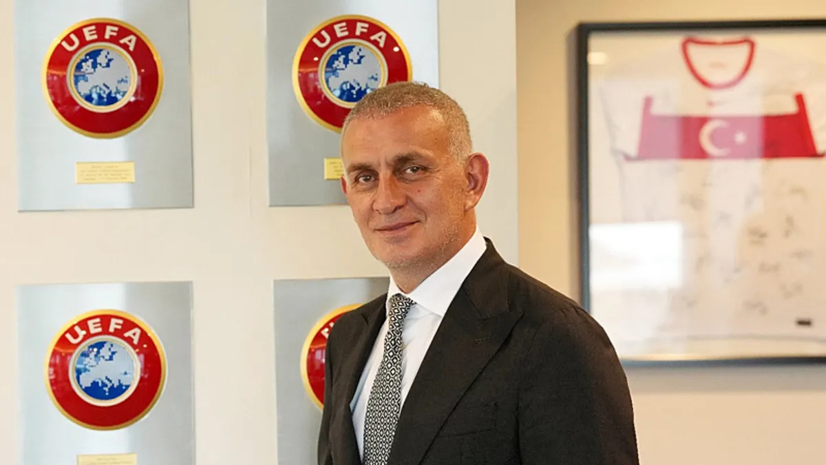 TFF Başkanı İbrahim Hacıosmanoğlu’ndan Ramazan Bayramı mesajı TFF Başkanı İbrahim Hacıosmanoğlu’ndan Ramazan Bayramı mesajı