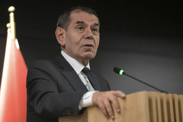 dursun-ozbekten-transfer-aciklamasi-sacha-boey-ile-rekor-kirdik-1706725079352.jpg