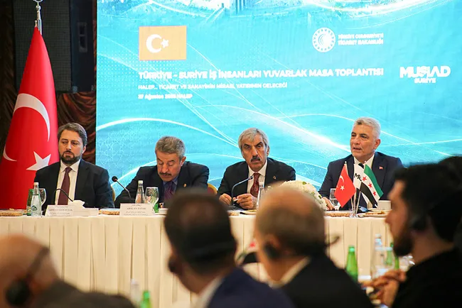 bakan-bolat-yeni-suriye-bagimsiz-hur-mustakil-olarak-yoluna-devam-edecek-1787847823105.jpeg Bakan Bolat: