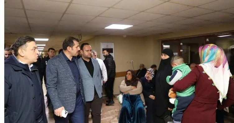Şanlıurfa Valisi Salih Ayhan, depremzedeleri hastanede ziyaret etti