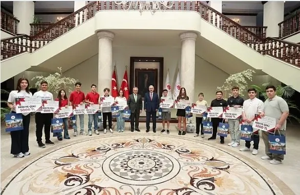 son-dakika-iste-il-il-lgs-birincileri-listesi-milli-egitim-bakanligi-acikladi-en-cok-tam-puan-o-sehirden-1752739687808.jpg SON DAKİKA... İşte il il LGS birincileri listesi! Milli Eğitim Bakanlığı açıkladı: En çok tam puan o şehirden!