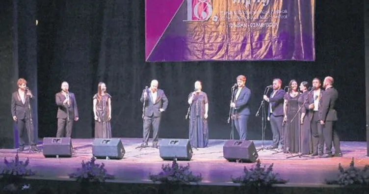 Gürcü koro coşturdu