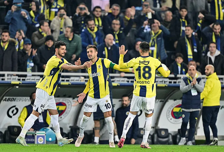 SON DAKİKA HABERİ: Fenerbahçe’den Osimhen telefonu! Napoli, ’Masaya otururuz’ diyerek fiyatını belirledi