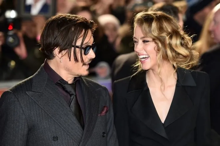 Johnny Depp, parmağını keserek eski eşine not bıraktı