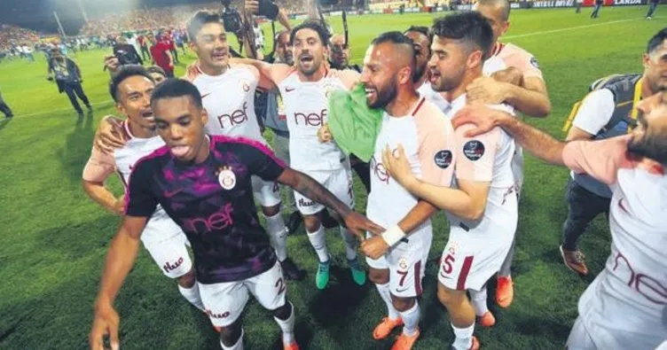 Galatasaray’da 10 oyuncu siftah yaptı