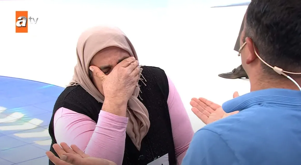 Müge Anlı'da yürek yakan anlar! Damadının dizlerine kapandı: Kızıma ne yaptın? Ne olur söyle...